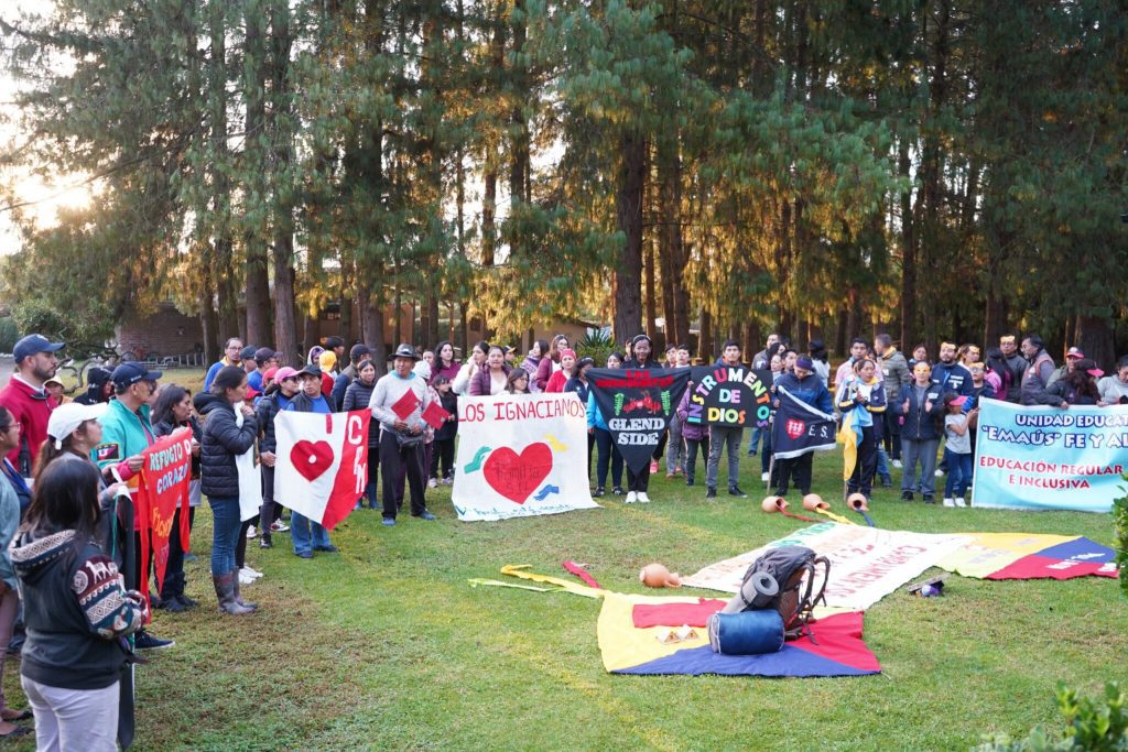 VIII Campamento de Familias «Humanizar el Corazón» Fe y Alegría Ecuador A