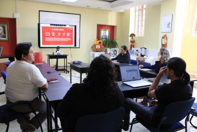 Veronique Geoffroy, Agregada de Cooperación de la Unión Europea, visita la Oficina Nacional de Fe y Alegría Ecuador