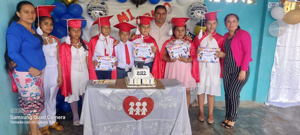 Escuela de Educación Básica Fiscomisional La Florida Fe y Alegría