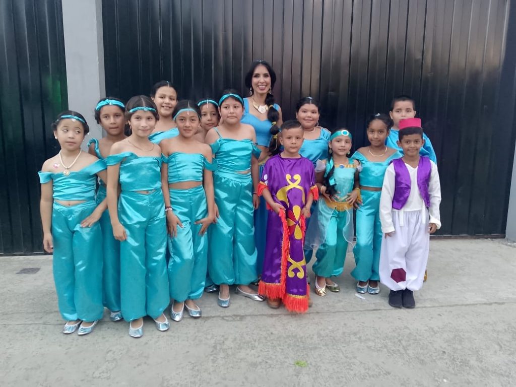Escuela de Educación Básica Fiscomisional Fe y Alegría “Pajarito”
