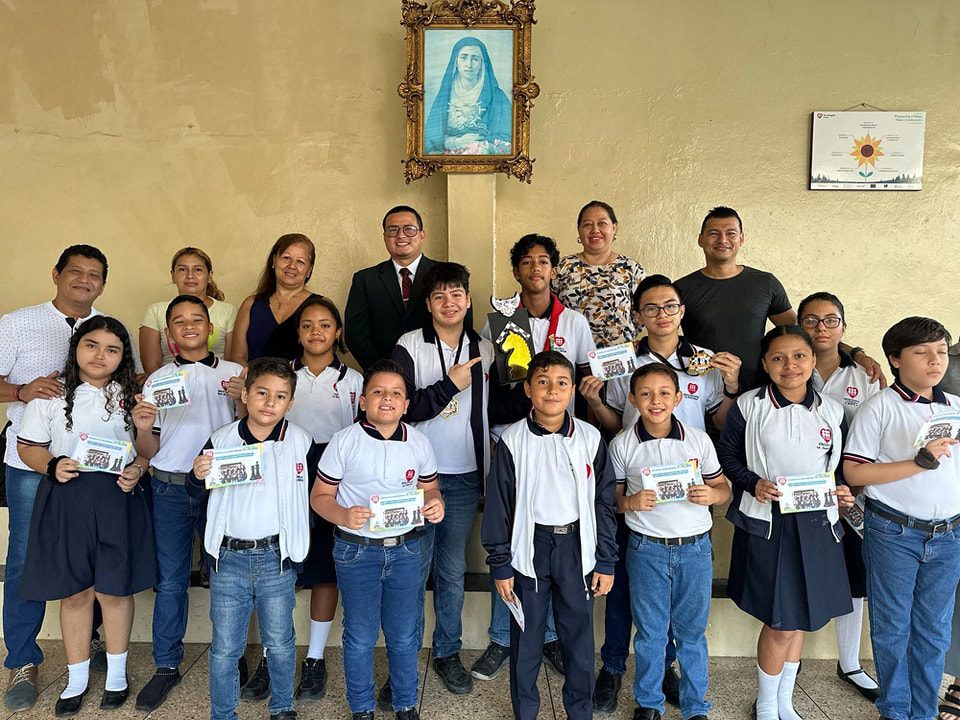 Escuela de Educación Básica Fiscomisional “La Dolorosa Fe y Alegría Nº 1”