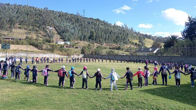 Escuela de Educación Básica “Los Cardenales Fe y Alegría”